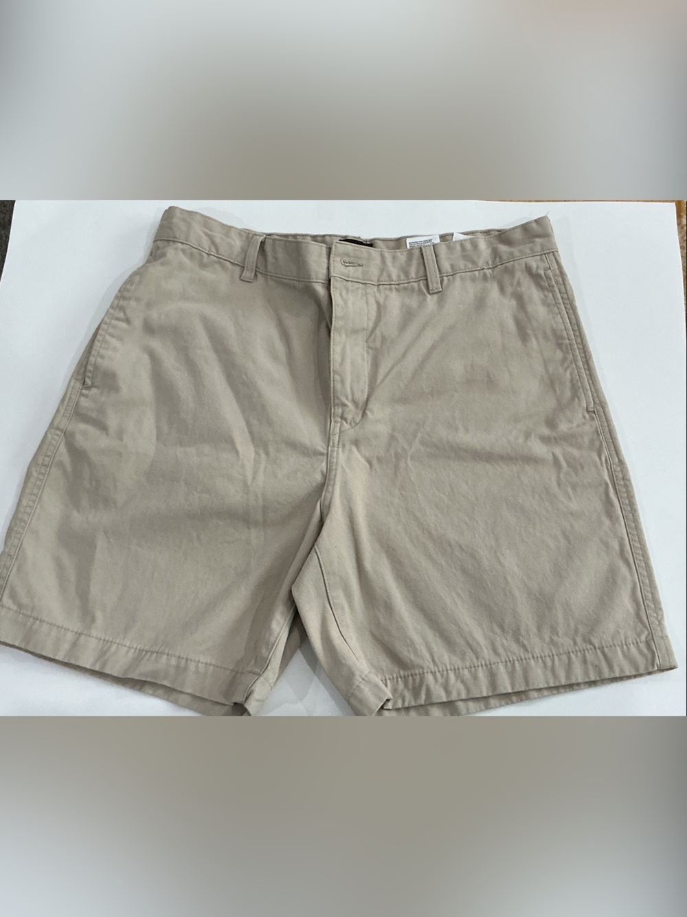 H&M Men's Flat Front Tan Shorts